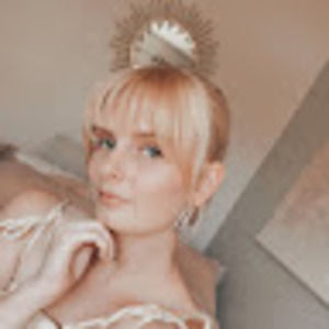 Meet your Posher, Elise